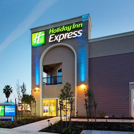 Holiday Inn Express Benicia By Ihg Экстерьер фото