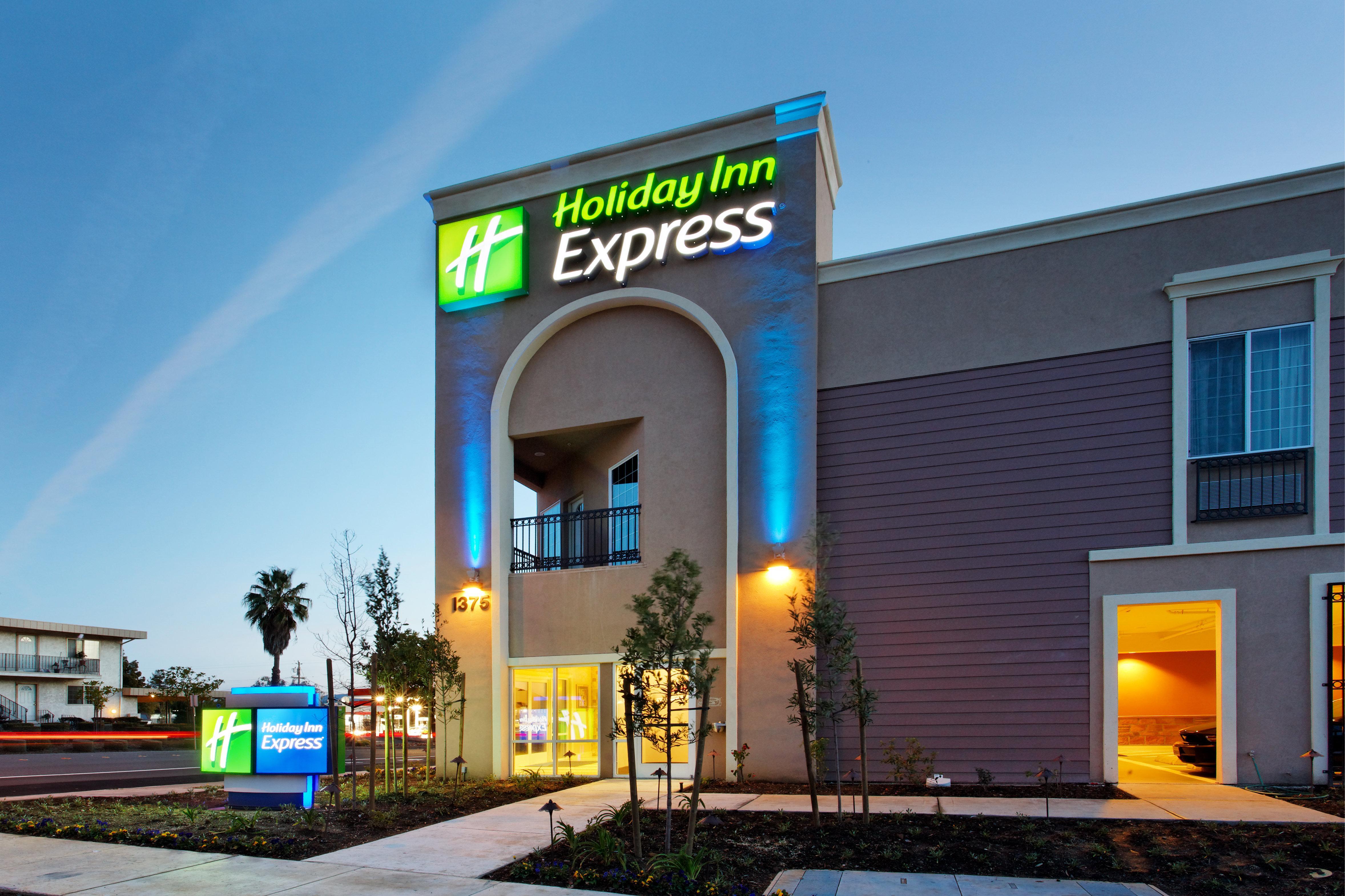 Holiday Inn Express Benicia By Ihg Экстерьер фото