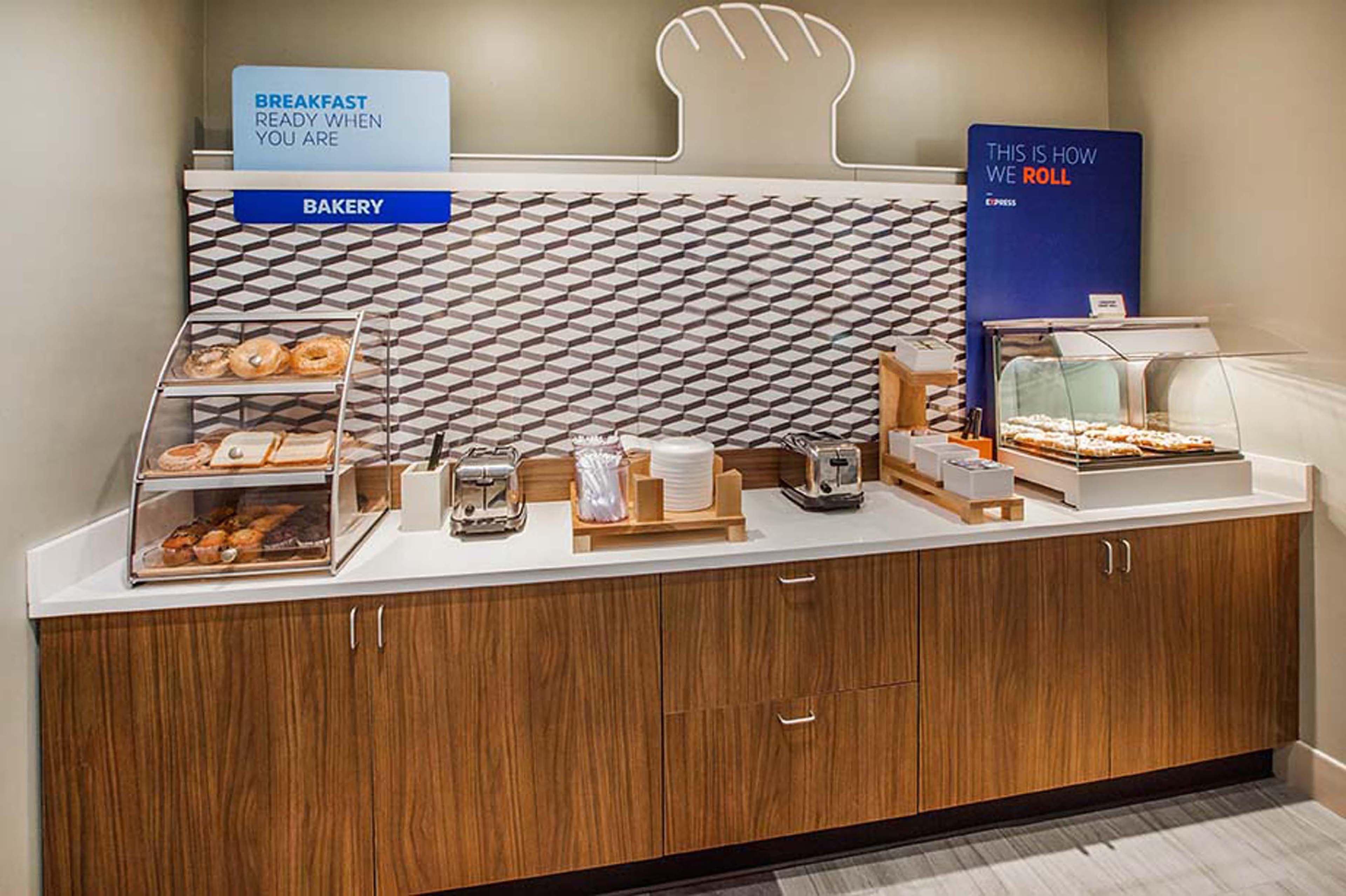 Holiday Inn Express Benicia By Ihg Экстерьер фото