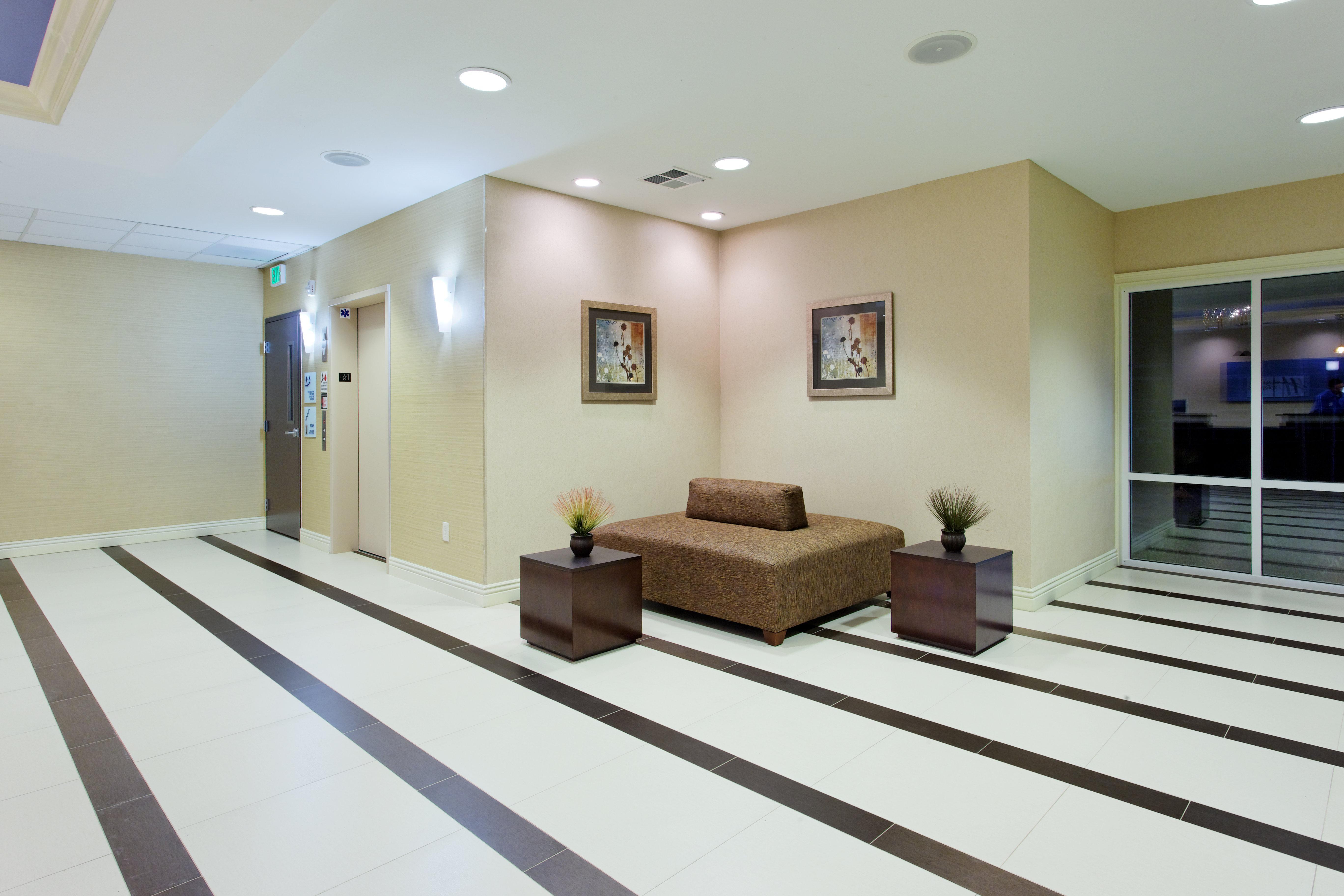 Holiday Inn Express Benicia By Ihg Экстерьер фото